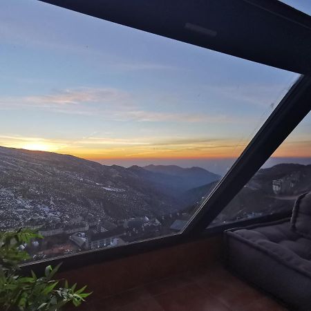 דירות סיירה נבדה Apartamento Proximo A Pistas Y Plaza Central, Vistas Increibles מראה חיצוני תמונה
