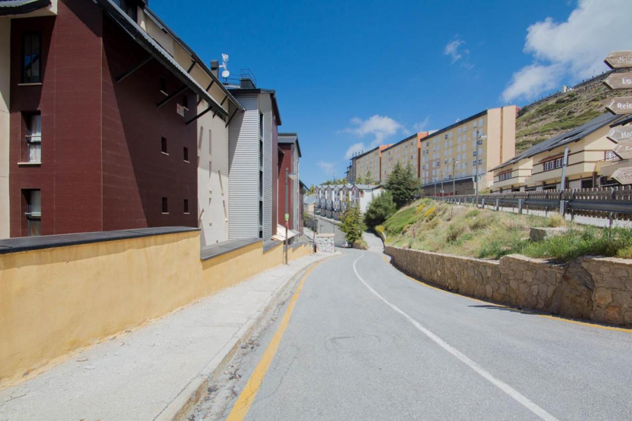 דירות סיירה נבדה Apartamento Proximo A Pistas Y Plaza Central, Vistas Increibles מראה חיצוני תמונה